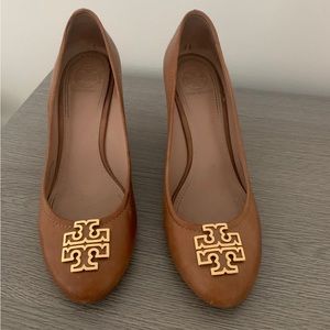 Tory Burch pumps